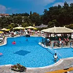 Apartmanhotel Corifo Village 3*