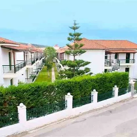 Corifo Village 3*