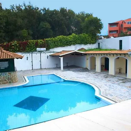 Ξενοδοχείο με διαμερίσματα Corifo Village 3*